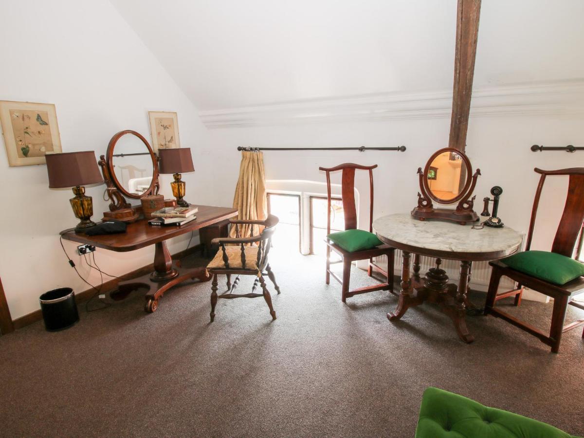 Chetwynd Lodge Stafford Buitenkant foto