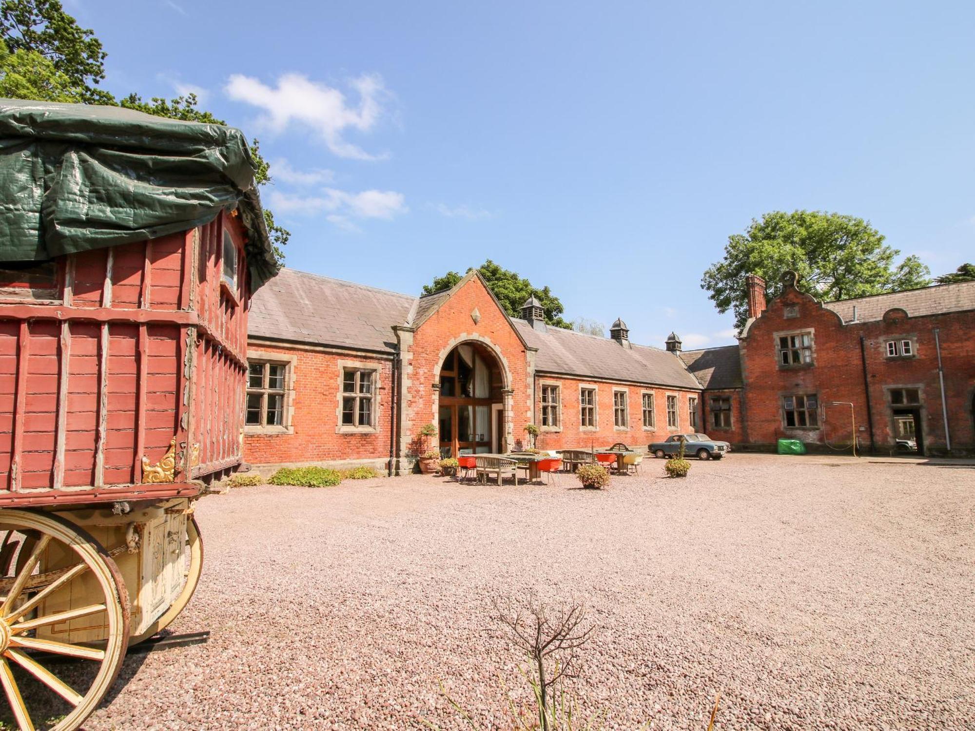 Chetwynd Lodge Stafford Buitenkant foto